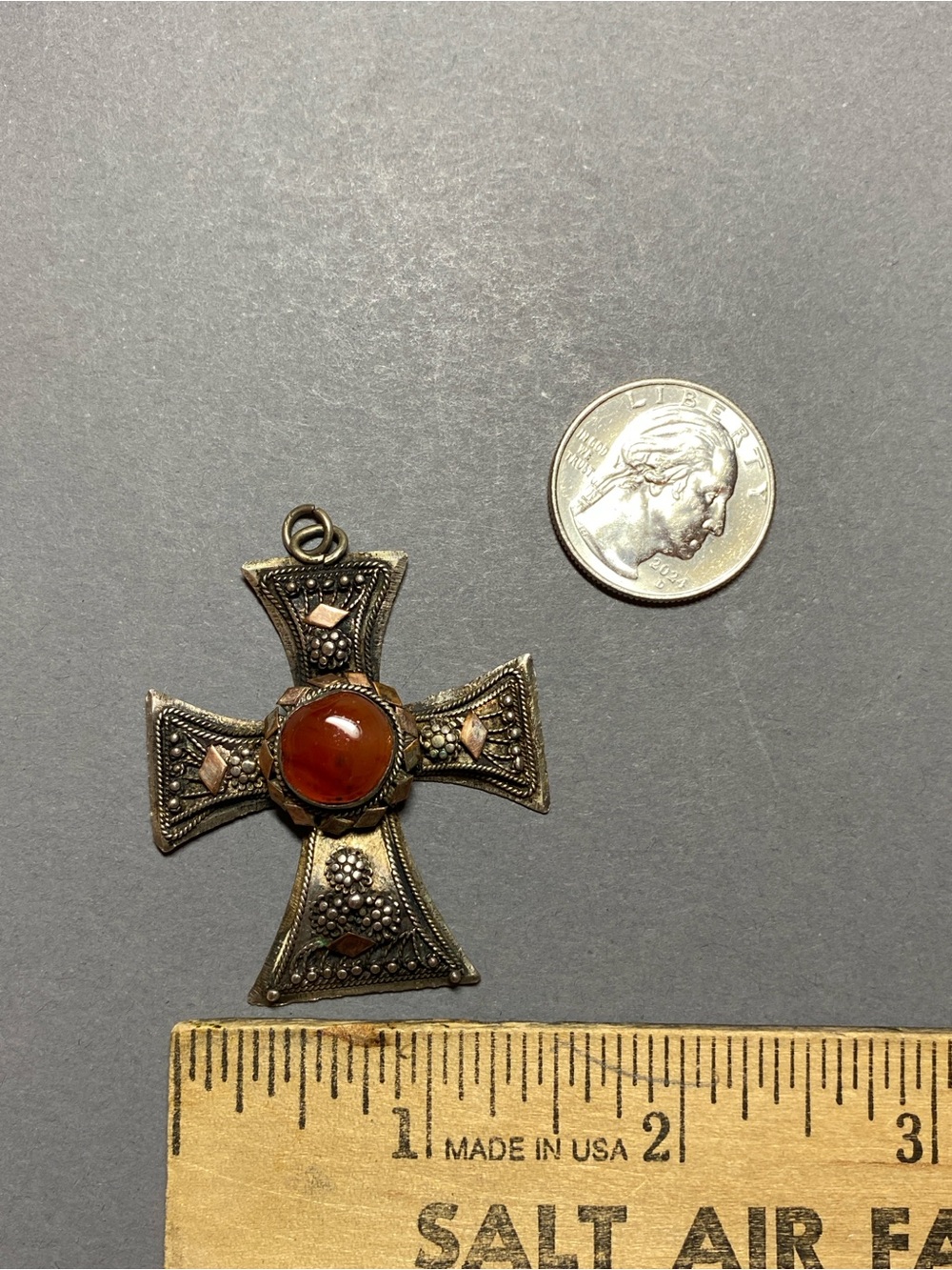 Vintage silver carnelian cross pendant - Picture 2 of 5